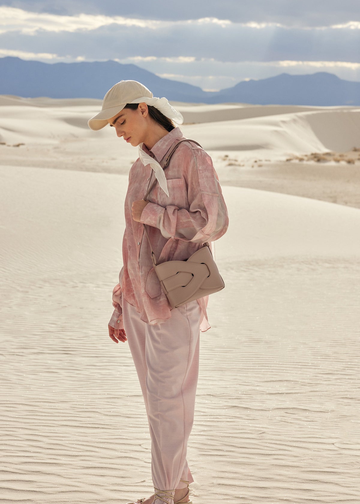 PLNE - Nodde - Smooth Taupe-1